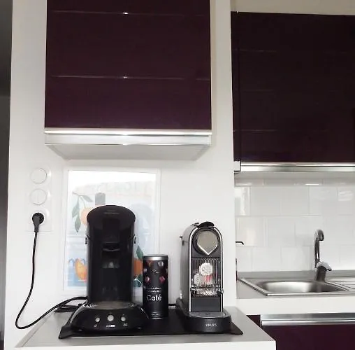 De Standing Avec Piscine Et Terrasse Lägenhet